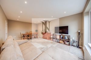 Photo 7- click for photo gallery